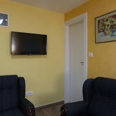 Raj Macevine Ferienhaus Bajina Basta