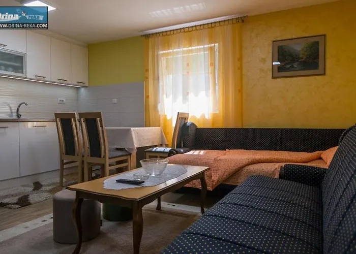 Raj Macevine Дом отдыха