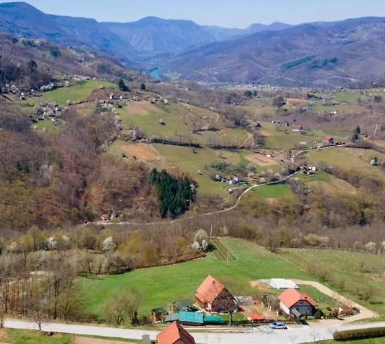 Σπίτι διακοπών Raj Macevine